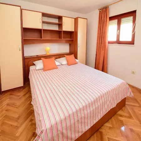 Lucija-2 By Interhome Traù